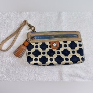 Spartina 449 Wristlet *PERFECT FOR SUMMER* Never Used-Indention marks in pics